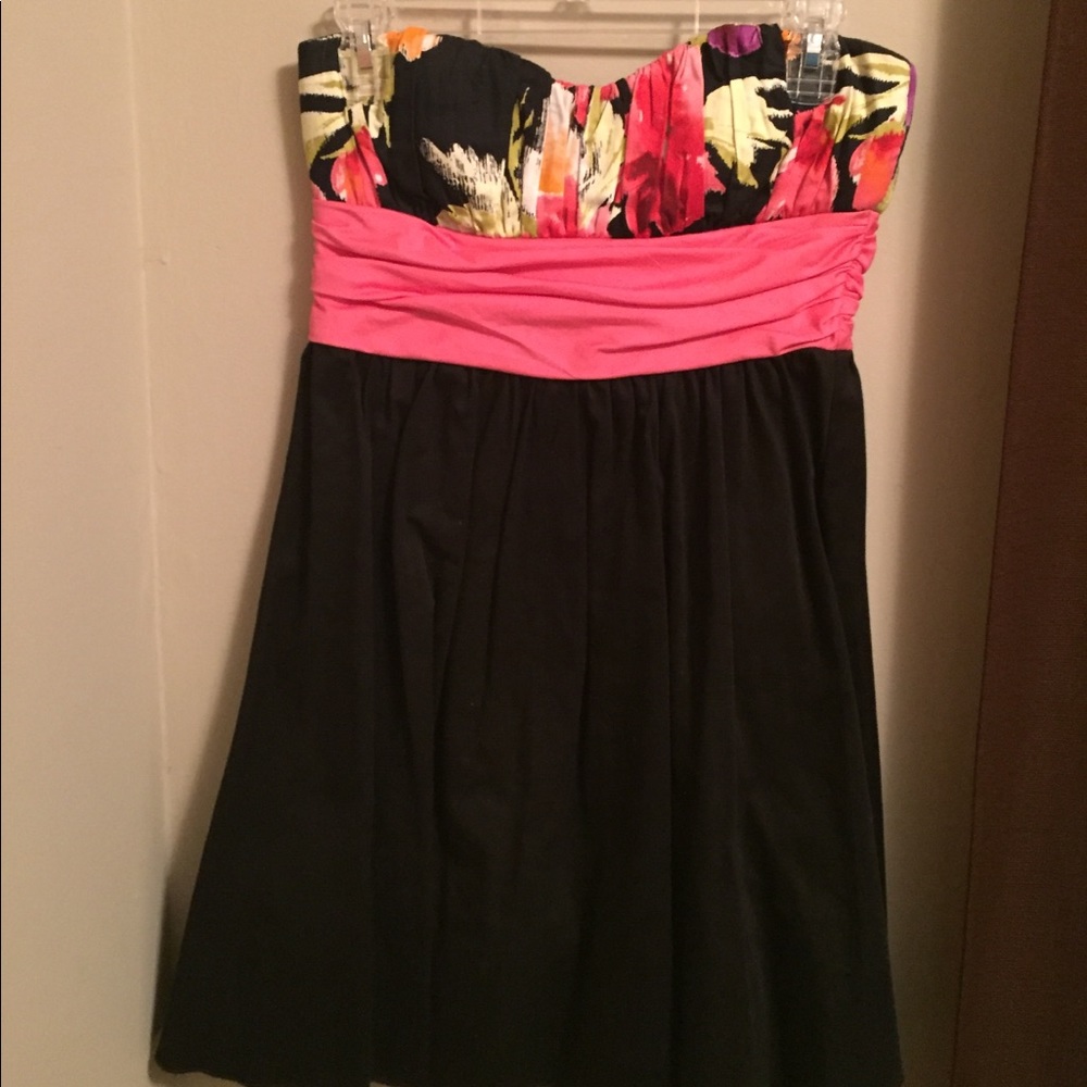Gorgeous floral top dress.